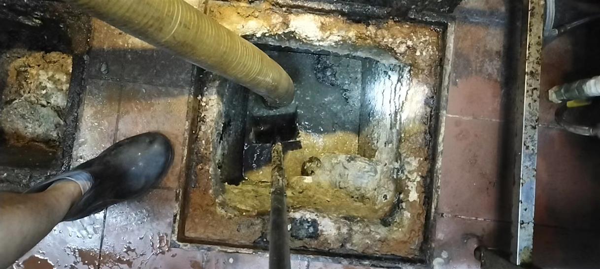 颍泉化油池清理-污水池清掏